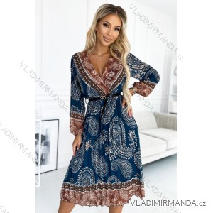510-1 Pleated midi dress with a neckline, long sleeves and a black belt - blue and brown pattern