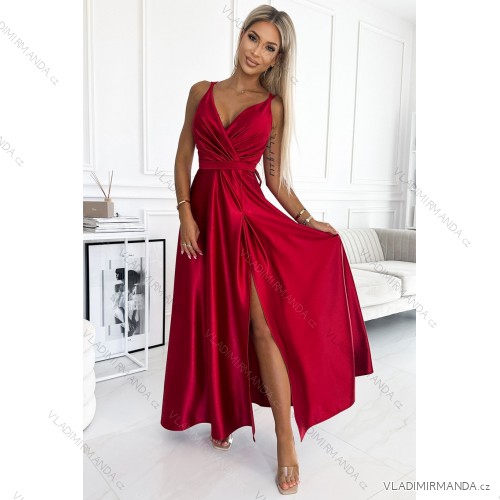 498-4 Long satin dress with a neckline and double straps - red
