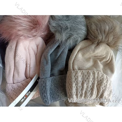Winter hat with pompon women (ONE SIZE) WROBI PVB21104142