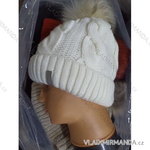 Winter hat with pompon women (ONE SIZE) WROBI PVB21104142