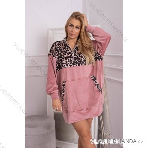 Velor dress with a leopard pattern, powder pink