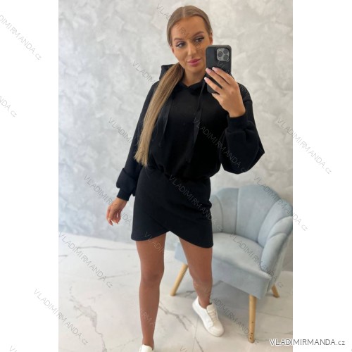 Insulated dress with an envelope bottom black